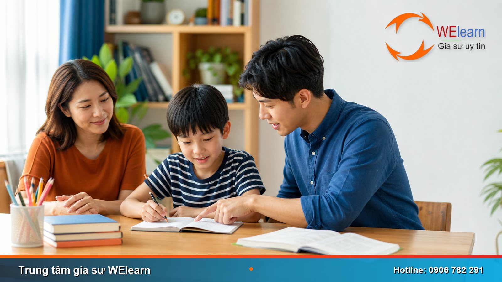 Gia sư WElearn kèm học sinh tại nhà trong buổi học 1 kèm 1